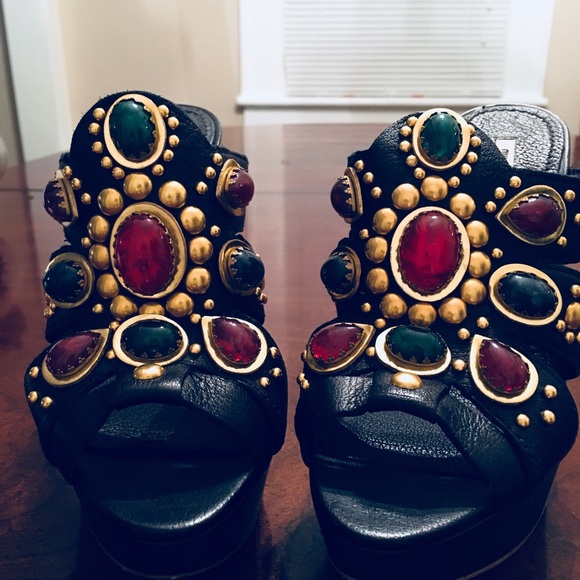 Vintage Style Miu Miu Heals :) - Picture 7 of 8